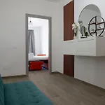Apartment Lev